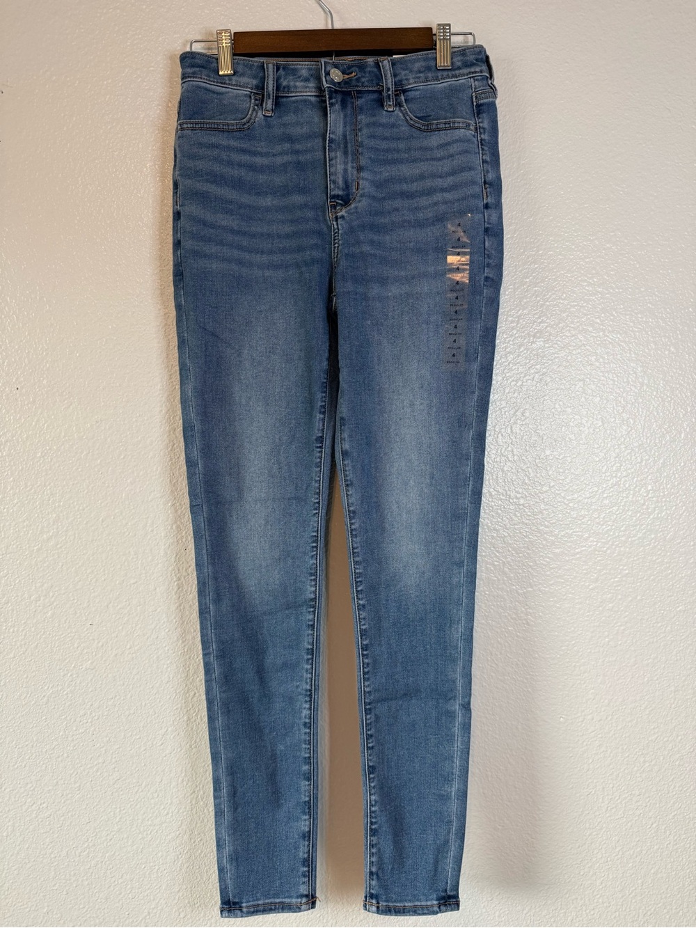 American Eagle Super High Rise Jegging Next Level Stretch Medium Vintage Jeans 4